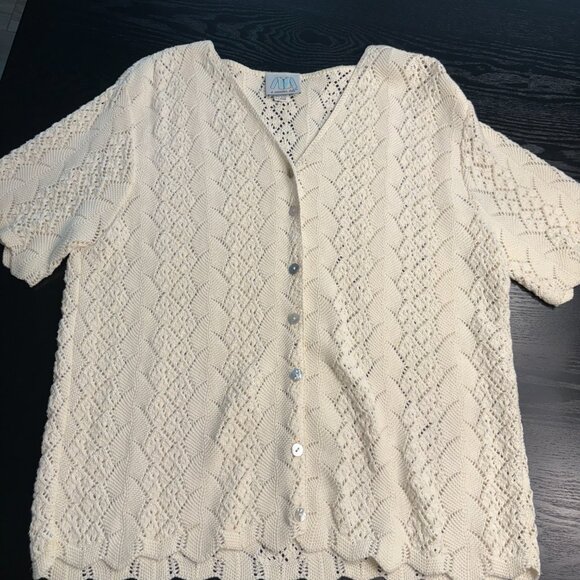 A Sweater Tale Cream Crochet Button Down Sweater XL EUC - Picture 9 of 9